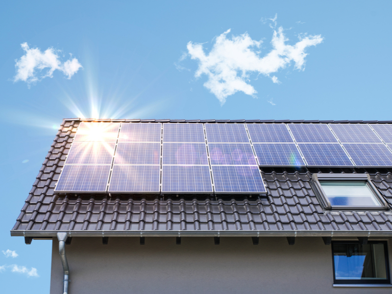 太陽の力を活かす！後付け太陽光発電のメリット