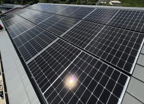 長崎県北松浦郡佐々町　U様邸【後付け】太陽光発電システム(長州産業：CS-340B81)蓄電池（長州産業：CB-P127M05A)設置工事　瓦屋根　瓦アンカー工法　