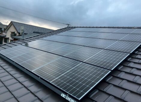 長崎県南松浦郡新上五島町　M様邸【後付け】太陽光発電システム(長州産業：CS-340B81)　蓄電池(長州産業：CB-P98MS06A）設置工事　瓦屋根　アンカー工法