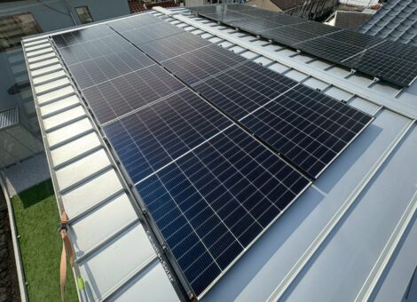 長崎県松浦市　S様邸【後付け】太陽光発電システム(カナディアンソーラー：CS6.2-48-TM-455）蓄電池(カナディアンソーラー：EPCube HES-JP2-613G*）設置工事