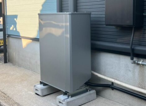 長崎県北松浦郡佐々町　M様邸【後付け】太陽光発電システム(長州産業：CS-364B91）蓄電池（長州産業：CB-P127M06A）設置工事　ガルバリウム鋼板屋根　キャッチ工法